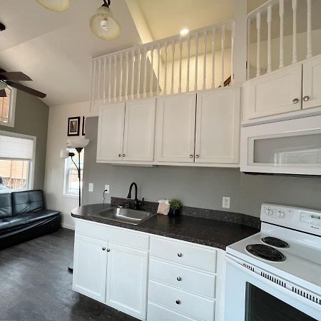 Cedar Tiny Home Уудланд Парк Екстериор снимка